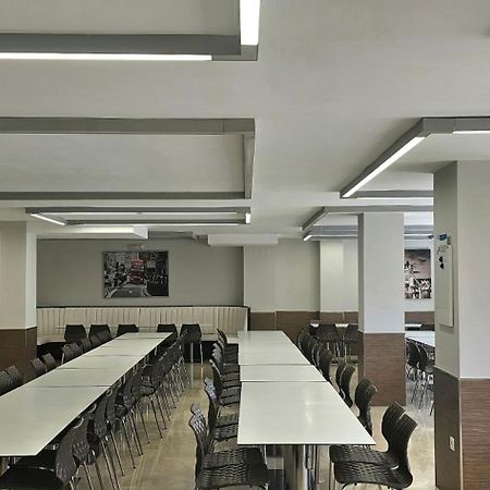 Hostel Residencia Alfil Малага Екстер'єр фото