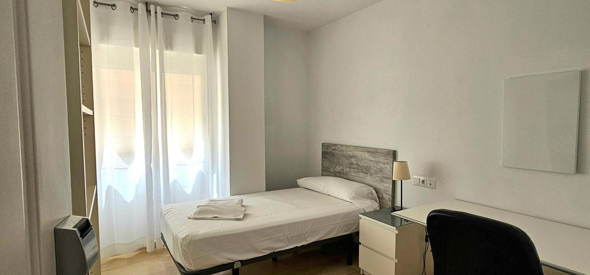 Hostel Residencia Alfil Малага Екстер'єр фото