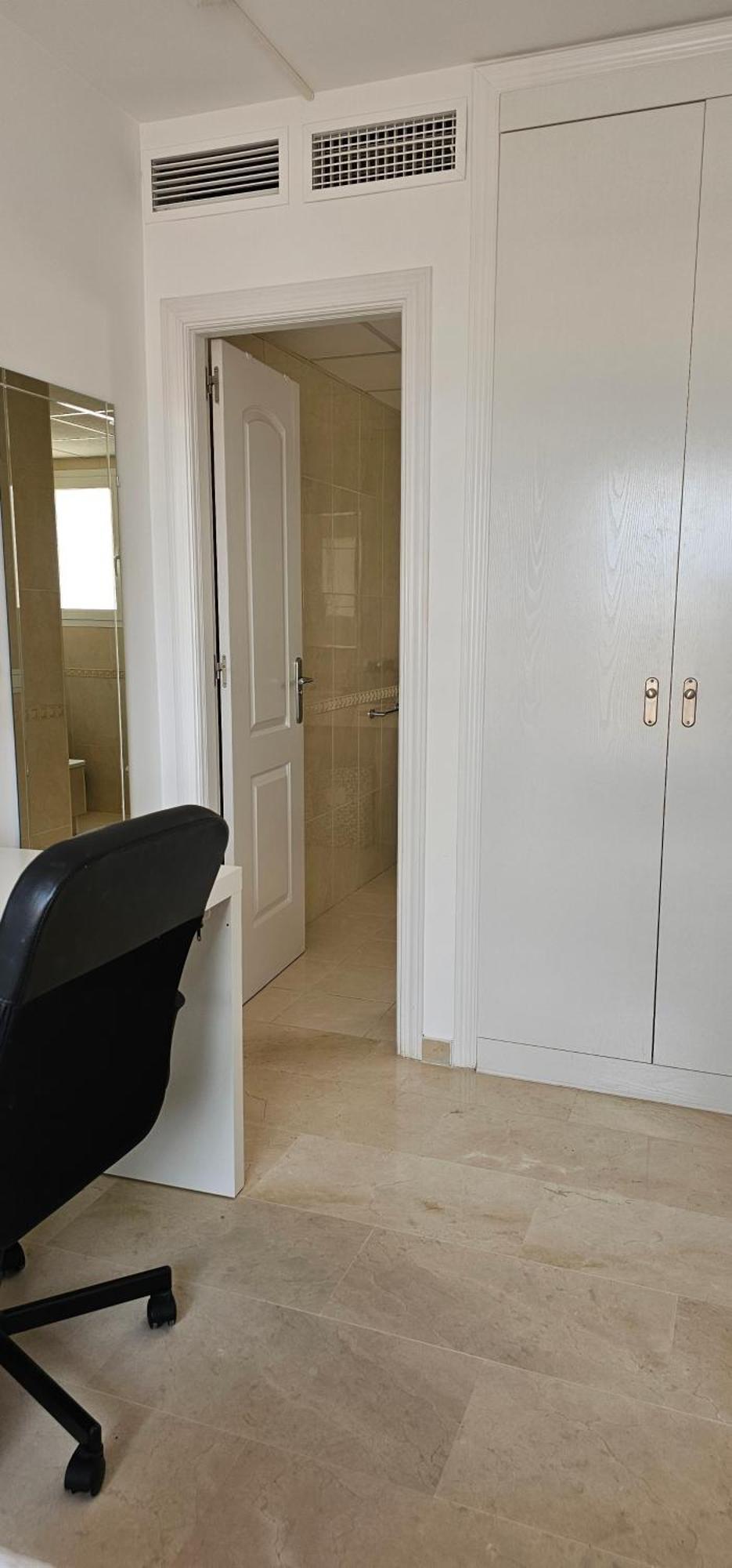 Hostel Residencia Alfil Малага Екстер'єр фото