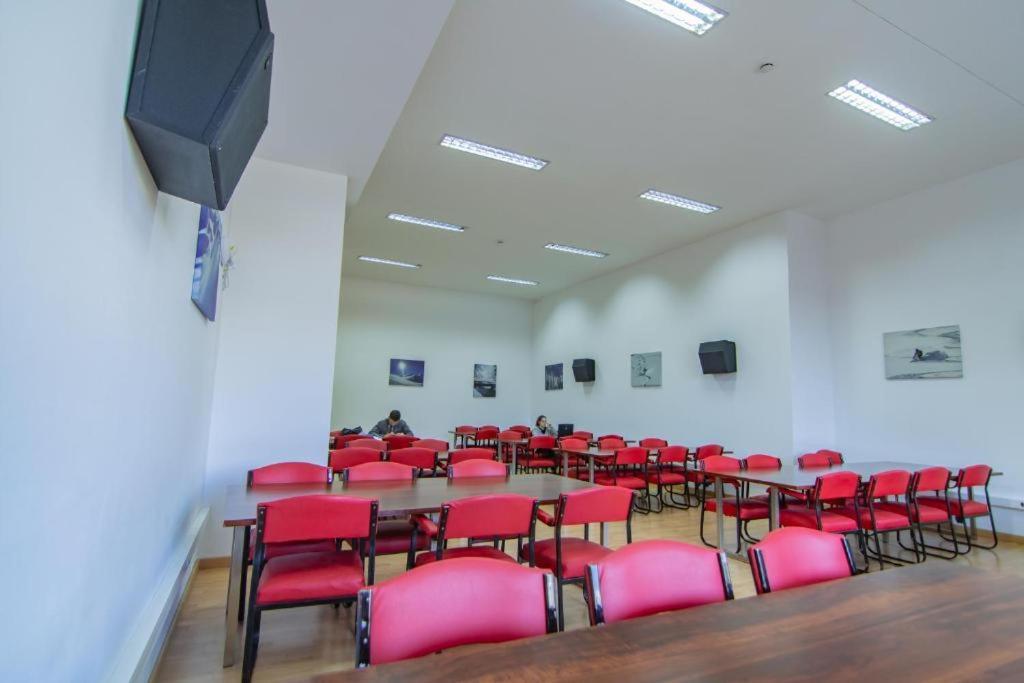Hostel Residencia Alfil Малага Екстер'єр фото