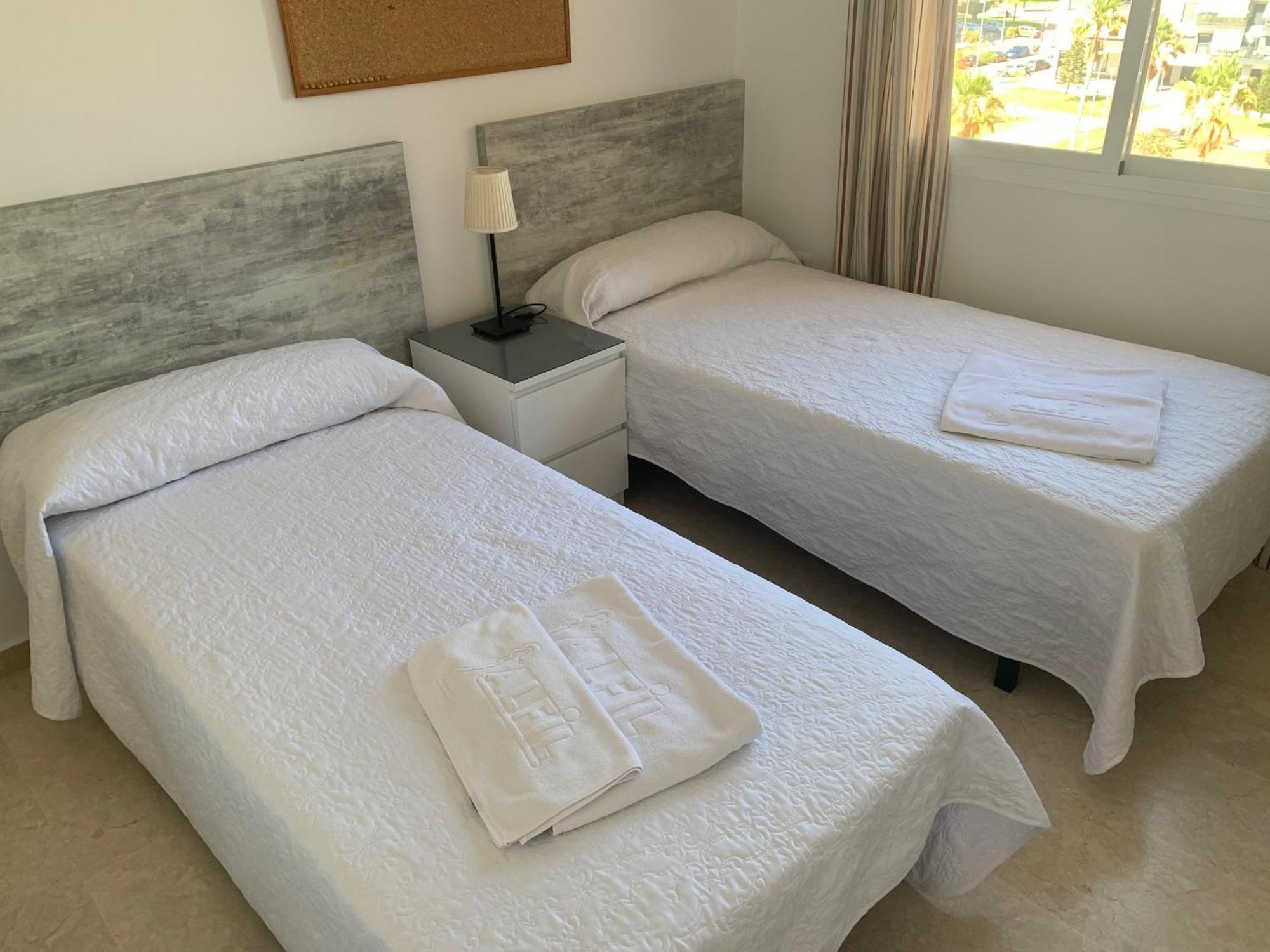 Hostel Residencia Alfil Малага Екстер'єр фото