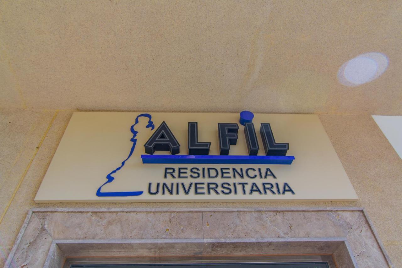 Hostel Residencia Alfil Малага Екстер'єр фото